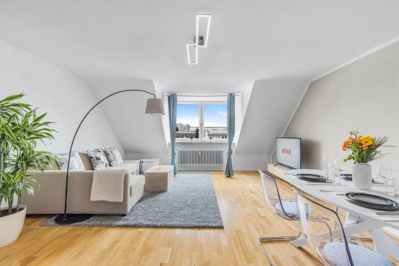 Prime: Design Apartment Fur 4 - Zentrale Lage Munich